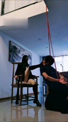 【网盘】【猫神大人】学生S长靴吊绑老师虐【双视角版】 bf17686