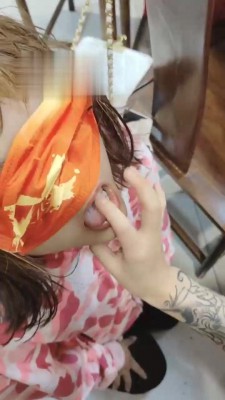 【网盘】【安若】餐厅-和几个素人姐妹群调 bf18026