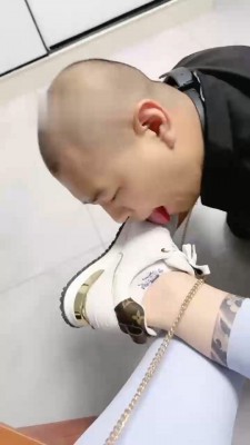 【网盘】【领主老大】口水喂食专场 bf18056