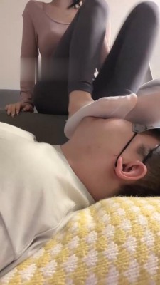 【网盘】【绘子sama】白船袜脚踩地毯 bf18066