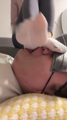 【网盘】【绘子sama】白船袜脚踩地毯 bf18066