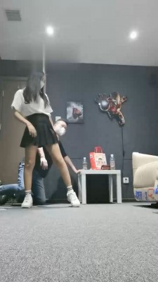 【网盘】【露可】沐足店开发素人现场 bf18090