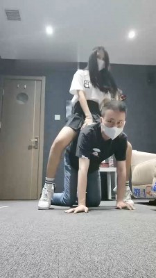 【网盘】【露可】沐足店开发素人现场 bf18090