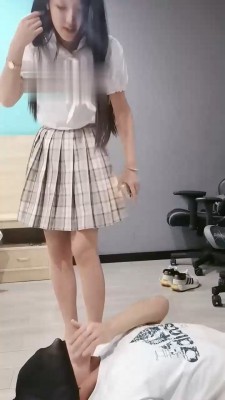 【网盘】【我偏不】踩踏/舔鞋底玩m bf18145