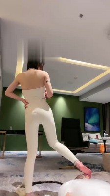 【网盘】【简一】御姐员工出差玩上司 bf18237