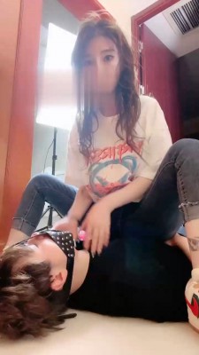 【网盘】【领主老大】御姐教训抖M奶狗 bf18241