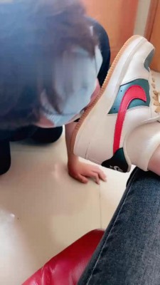 【网盘】【领主老大】御姐教训抖M奶狗 bf18241