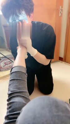 【网盘】【领主老大】御姐教训抖M奶狗 bf18241