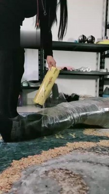 【网盘】【一一S】保鲜膜包裹窒息踩踏 bf18204