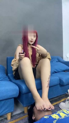 【网盘】【月月S】精神小妹短靴白袜辱狗 bf18667