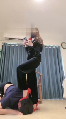 【网盘】【禾未】女王样-家奴使用方式 bf18659