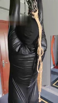 【网盘】【东营天香百合】清晨对狗撒起床气 JS220902201