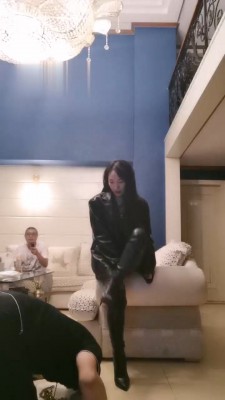 【网盘】【傲雪】当着老公的面调绿帽 bf18716