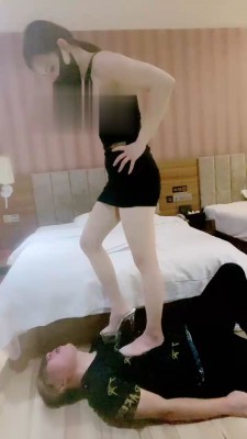 【网盘】【楠楠女神】公寓刑虐狗奴 bf18813