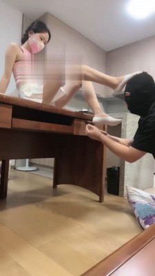 【网盘】【万一】看女友脏鞋脏船袜辱绿帽 bf18981