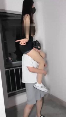 【网盘】【时安】楼梯间羞辱情侣奴 bf19109