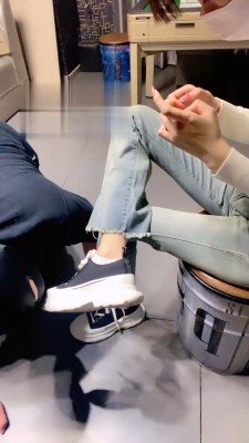 【网盘】【安琪】艺校大学生群调老师 bf19345