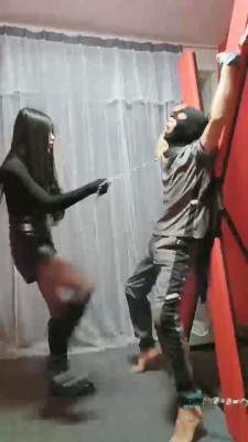 【网盘】【初恋】长靴黑丝暴力提档 bf19420