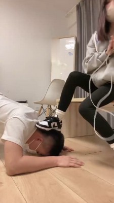 【网盘】【奶味茶茶】萝莉主脏鞋臭袜辱狗【完整版】 bf19465