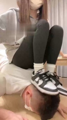 【网盘】【奶味茶茶】萝莉主脏鞋臭袜辱狗【完整版】 bf19465