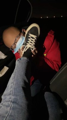 【网盘】【至尊情侣】户外伺候情侣主 JS22101801