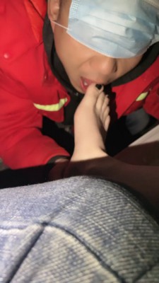 【网盘】【至尊情侣】户外伺候情侣主 JS22101801