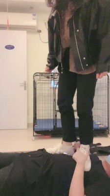 【网盘】【安静大大】全体重高跟平底鞋踩踏 bf19872