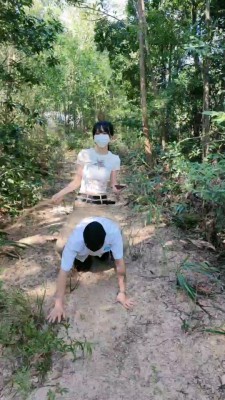 【网盘】【暴力美学】少女野外暴力拉练 bf20004