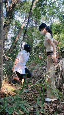 【网盘】【暴力美学】少女野外暴力拉练 bf20004