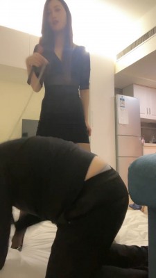 【网盘】【安妮女王】白领黑丝高跟调 bf20042