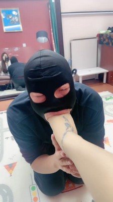 【网盘】【小祖宗】裸足深喉专场 bf20099