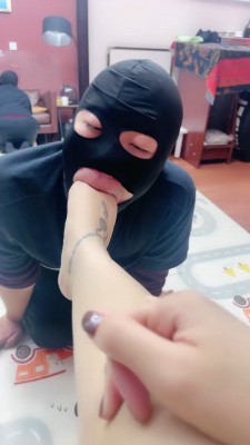 【网盘】【小祖宗】裸足深喉专场 bf20099