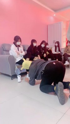 【网盘】【精神小妹】精彩-素人群调原味鞋袜辱狗 bf20125