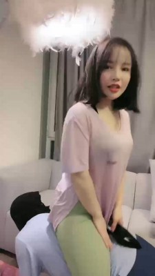 【网盘】【小娜】开发素人小姐姐恋足调 bf20319