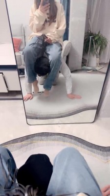 【网盘】【叶子】调教贱狗舔鞋皮鞭抽脸 bf20366