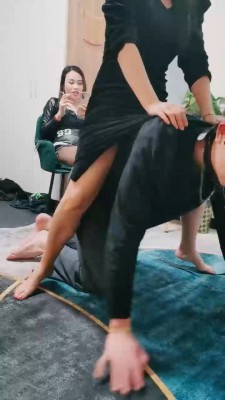 【网盘】【清墨】和闺蜜一起玩弄狗 bf20526