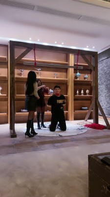 【网盘】【楼瑶】姐妹花别墅tj圈养奴【双视角版】 bf20508