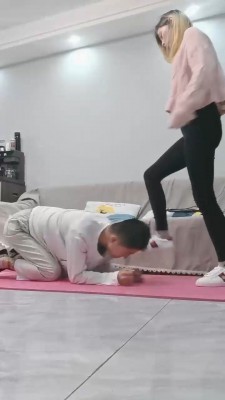 【网盘】【紫烟】S姐姐折磨小奶狗 bf20582