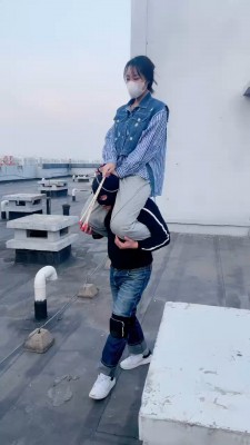 【网盘】【辣妈S】运动女神阳台遛狗 bf20581