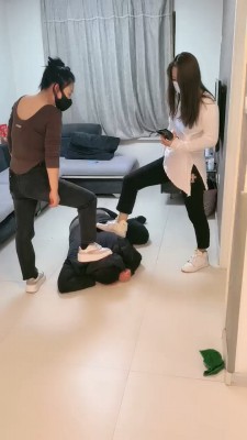 【网盘】【蒂娜】短剧系列之暴力踢打耳光（第二集） bf20593