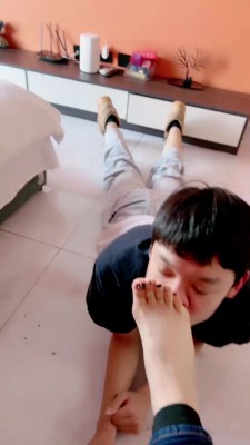 【网盘】【夏娃】训练玩玩04年小奶狗 bf20578