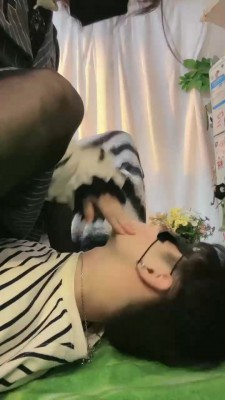 【网盘】【雪瑶】踩脸/耳光/口水/深喉 bf20758