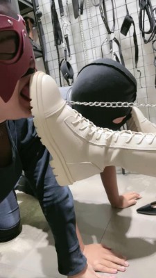 【网盘】【晚晚】白靴学生主训双奴-耳光/踩踏/舔脏鞋底 bf20853