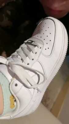 【网盘】【奈奈生】学生S小白鞋臭棉袜辱狗 bf20871