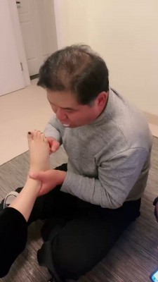 【网盘】【安静大大】三母女玩弄继父【三视角版】 bf20878