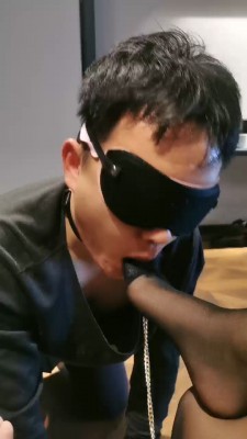 【网盘】【美娜情侣】原味黑丝脚辱绿帽 bf20963