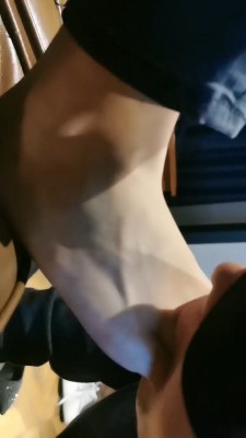 【网盘】【美娜情侣】原味黑丝脚辱绿帽 bf20963