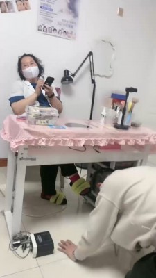 【网盘】【小祖宗】当着素人美甲师的面调狗 bf21118