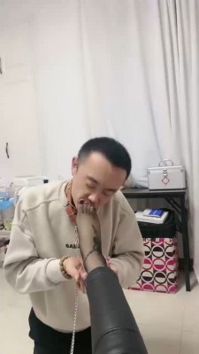 【网盘】【小祖宗】当着素人美甲师的面调狗 bf21118