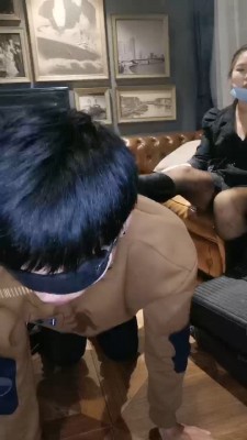 【网盘】【钠镁情侣S】强制绿帽吃呕吐物 bf21107